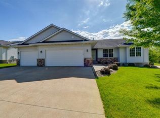 3625 Big Horn Rd SW, Cedar Rapids, IA 52404