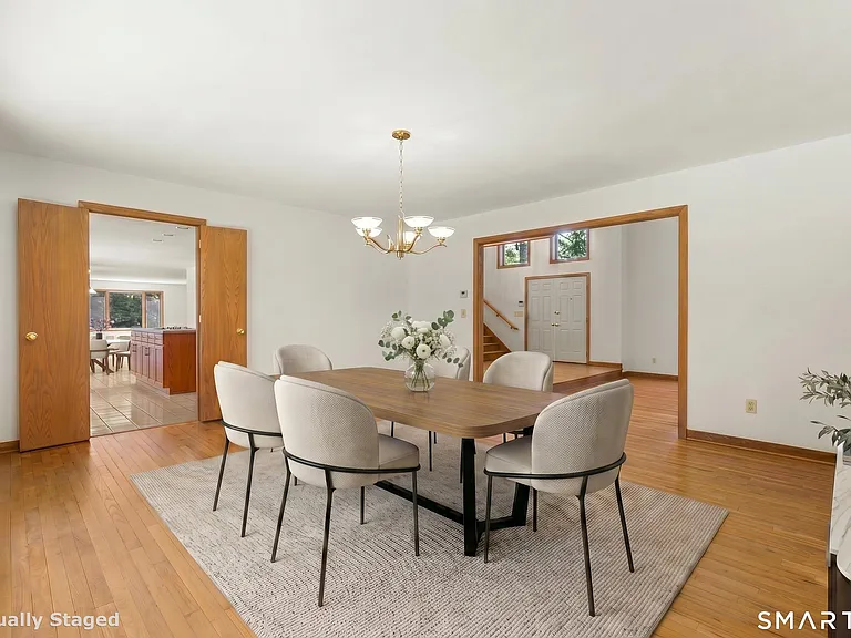 732 Den Rd — Photo 10