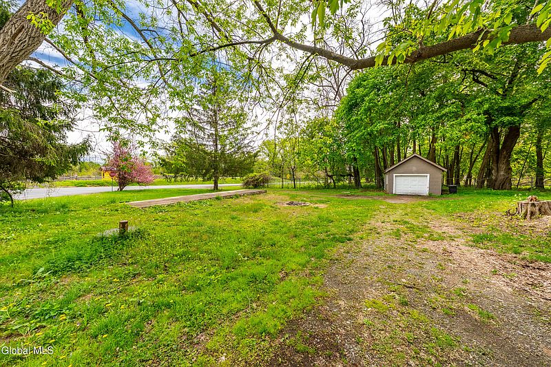 5th image of 9 Schermerhorn Road