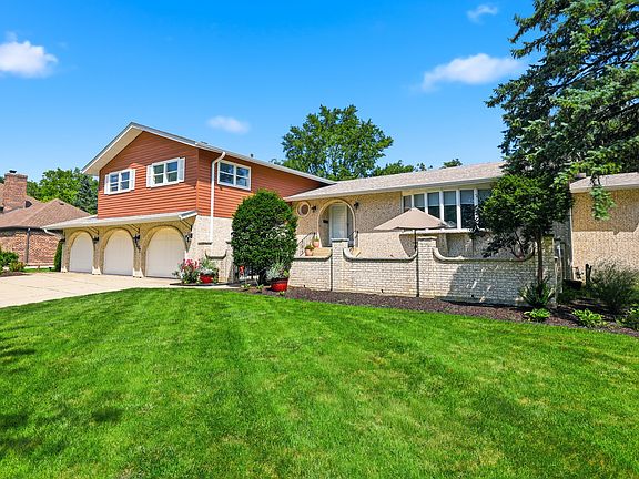 2nd image of 705 Ruskin Dr