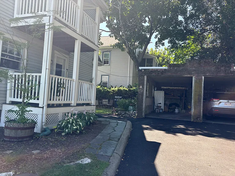 541 School St #2 — Photo 8