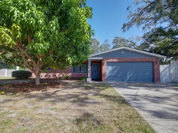 1363 Essex Dr, Clearwater, FL 33756