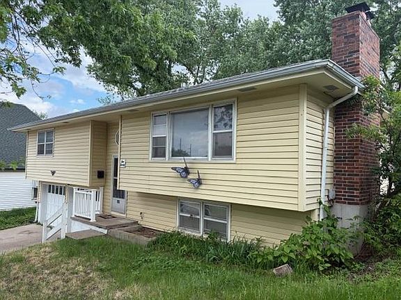 2nd image of 520 Q St