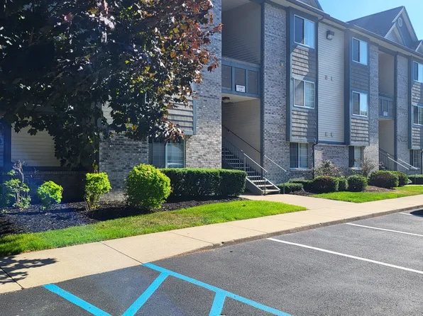 18400 N Ridge Ct APT 6, Spring Lake, MI 49456