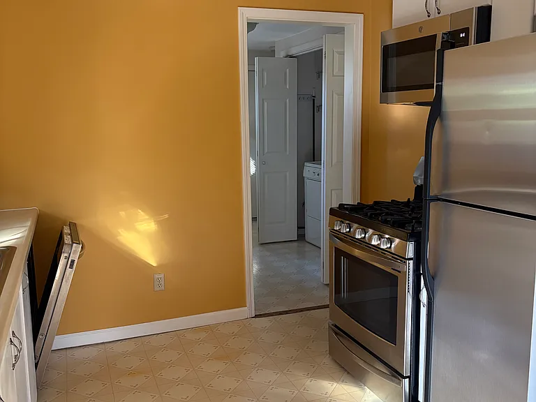 665 SE Vera Ave — Photo 18