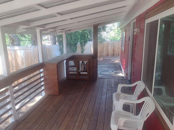 4th image of 61070 Winter Park Ln Unit 210