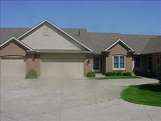 1st image of 1674 Edgebrooke Ct