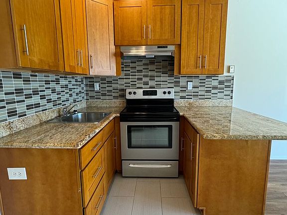 5th image of 1127-1133 Kearny St #1127-06