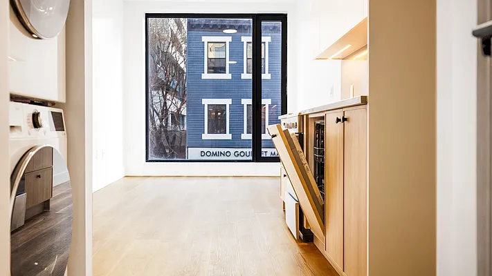 Rented by Nooklyn NYC LLC | media 10