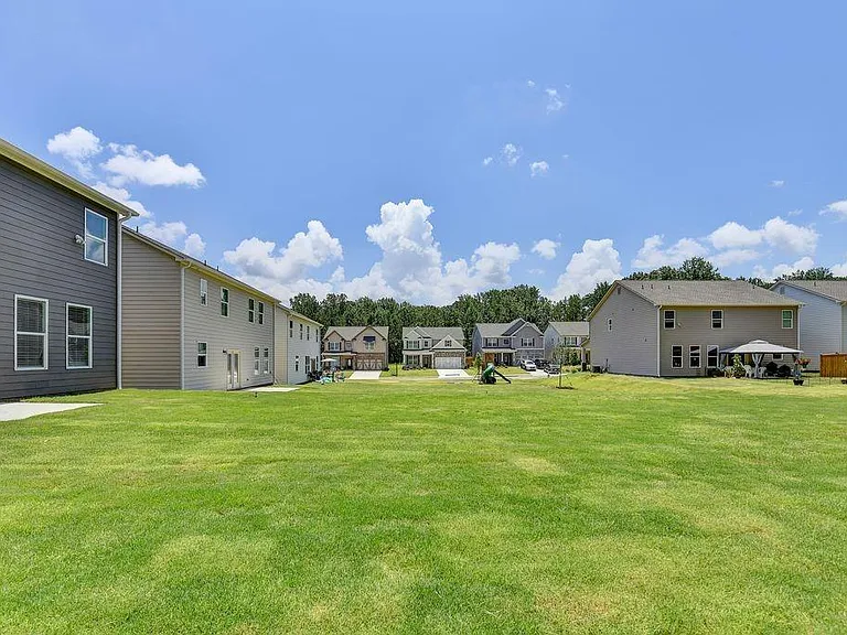 7309 Yewtree Dr — Photo 50