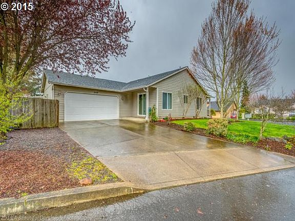 3rd image of 5809 NE 83rd Ct