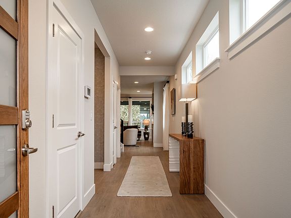 Example of an Entryway