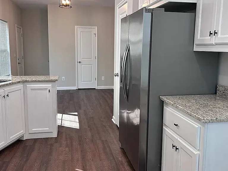 240 Carriage Ln — Photo 9