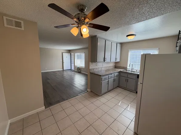 20819, 20819 Elaine Ave APT 201, Lakewood, CA 90715