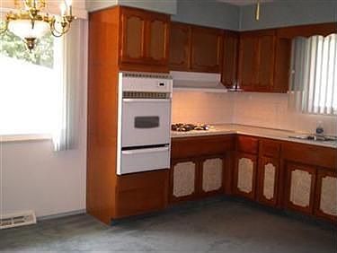 4th image of 6538 Glenallen Ave