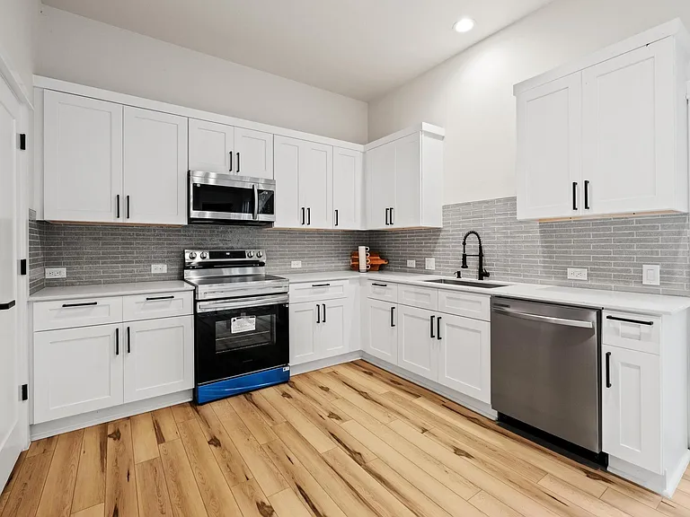 2309 Montopolis Dr #1 — Photo 5