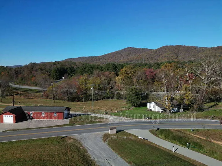 588 Ray Hill Rd #A — Photo 26