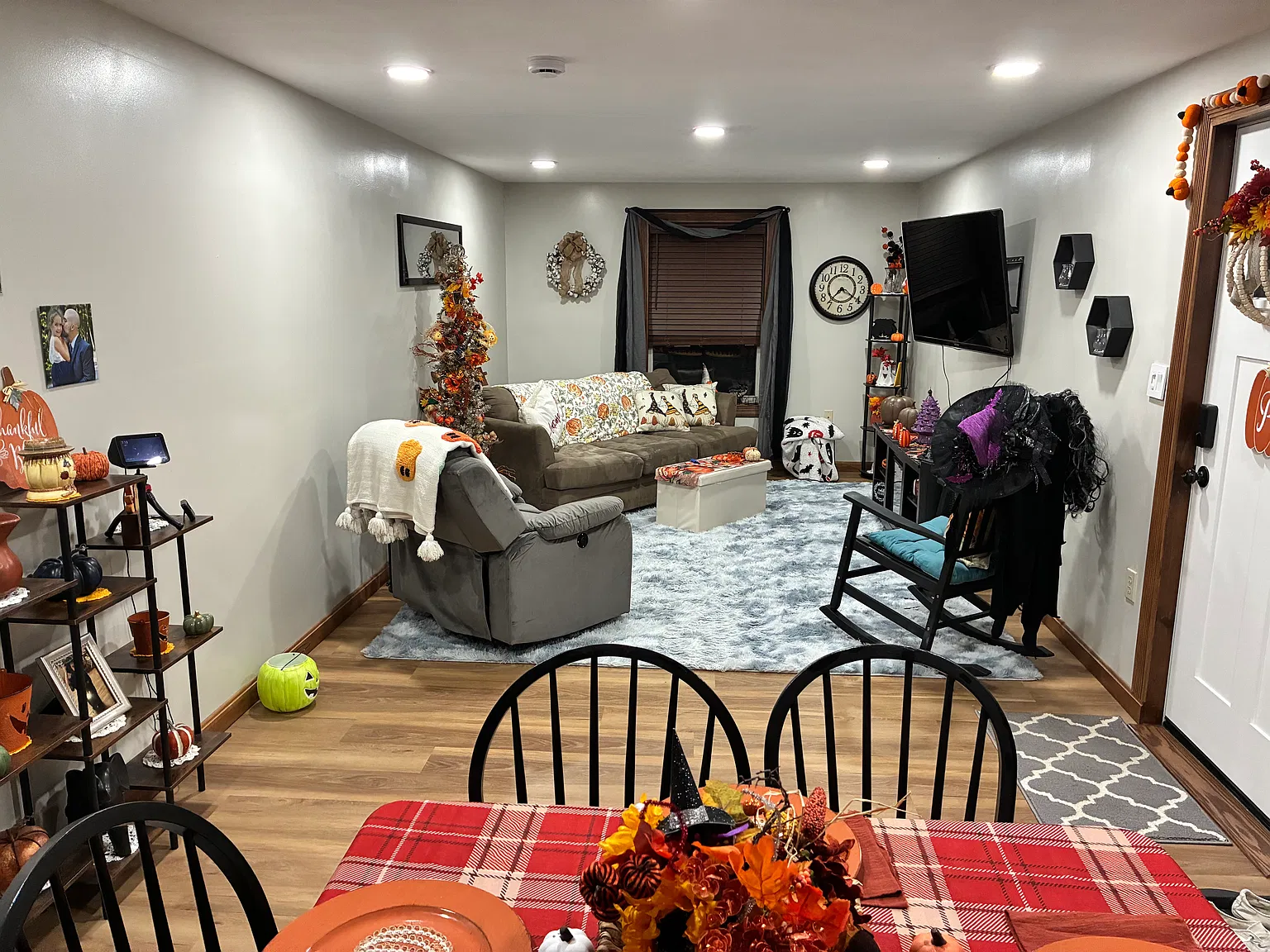 1 bed, 840 sqft, $2,200 — Photo 2