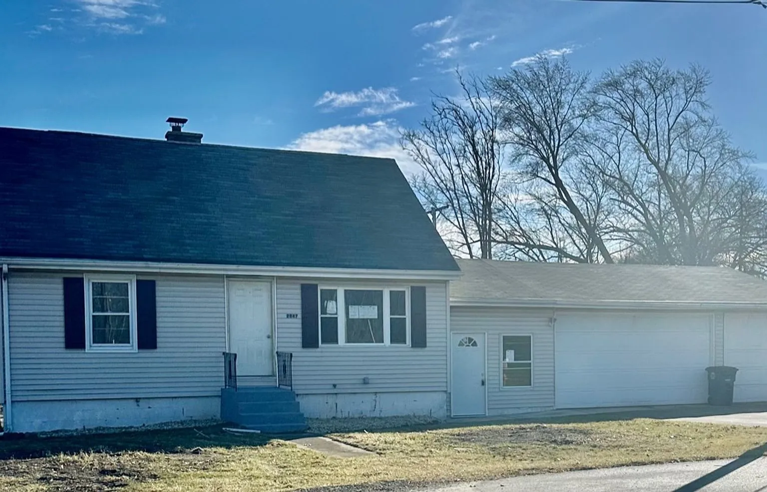 Beautiful 4 Bedroom, 2 Bathroom Home! — Photo 1