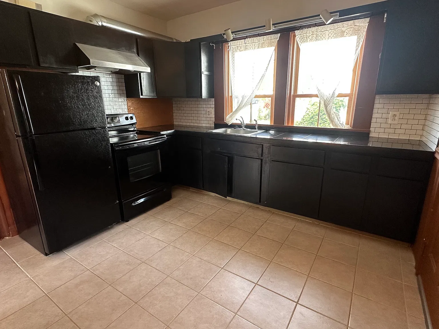 2 bed, 999 sqft, $2,300 — Photo 4