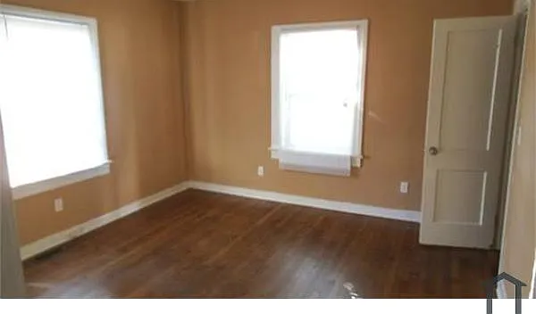 595 Colonial Cir SE #1