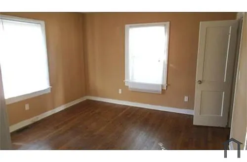 595 Colonial Cir SE #1 Photo 1