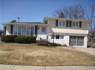 154 Idlewood Dr, Tonawanda, NY 14150