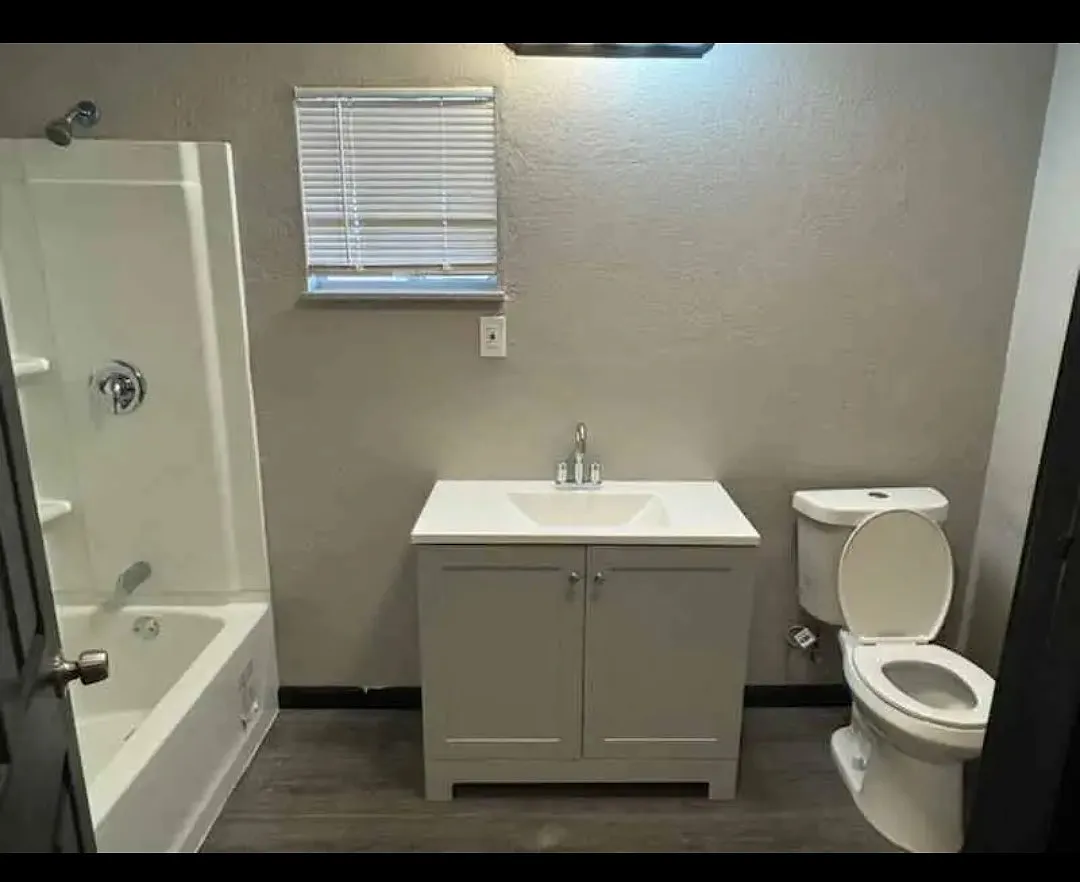 2 bed, $1,650 — Photo 1