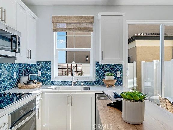 3rd image of 2668 E Lincoln Paseo