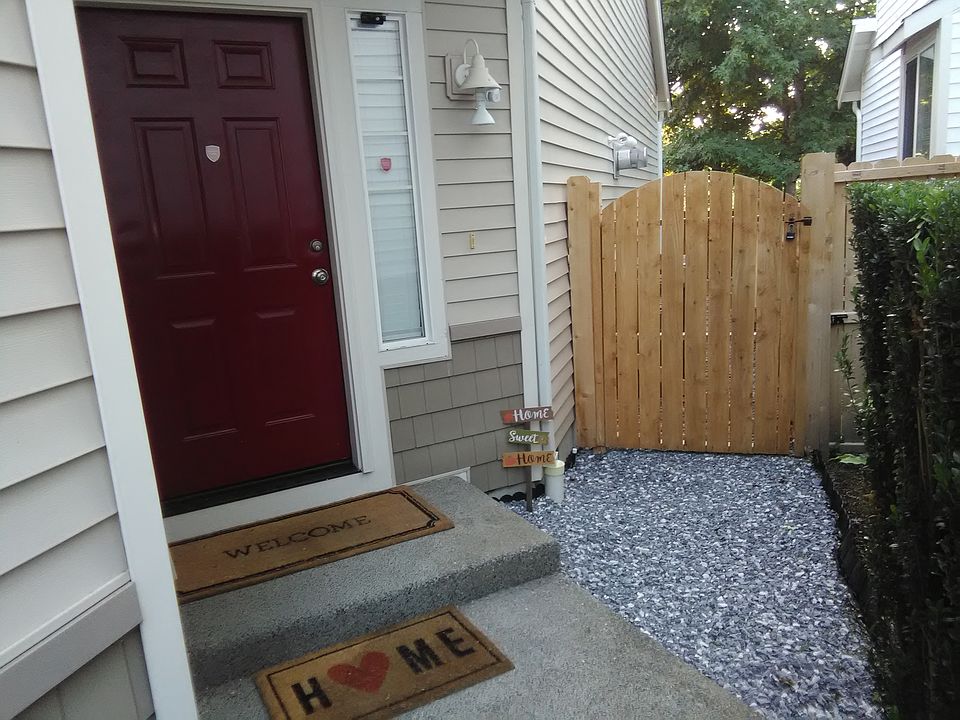 1st image of 12610 64th Ave E