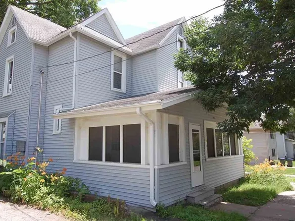 308 S Johnson St, Iowa City, IA 52240