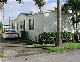 5th image of 100 NE 6th Ave Lot 216