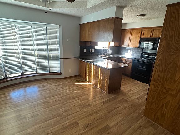 4th image of 4137 Shefflera Dr
