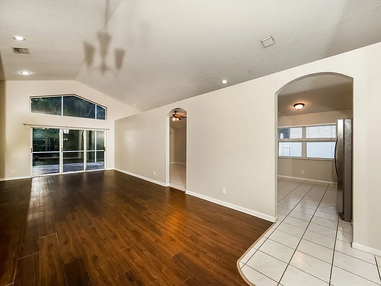 23410 Serene Meadow Dr S — Photo 3