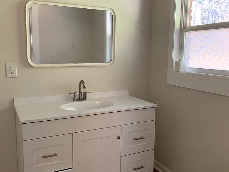 207 Auburn Dr — Photo 12