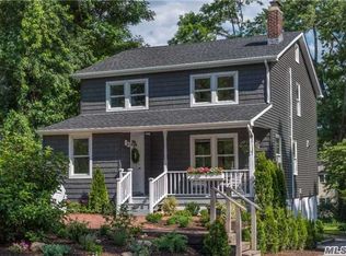 20 Penataquit Pl, Huntington, NY 11743