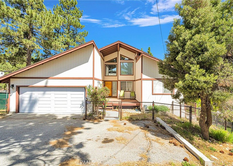 1st image of 196 Turlock Dr