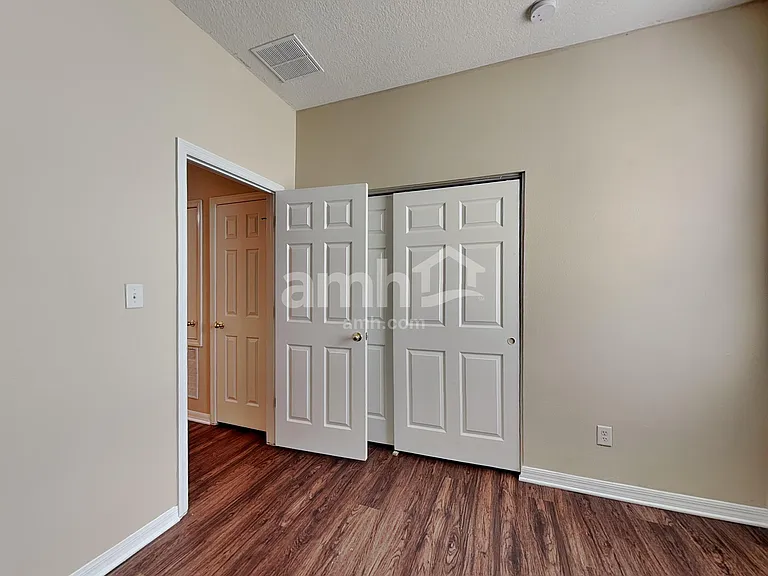 517 Vicks Landing Dr — Photo 17