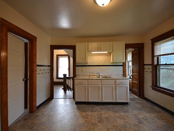 2nd image of 3634 E 55th St Unit 2