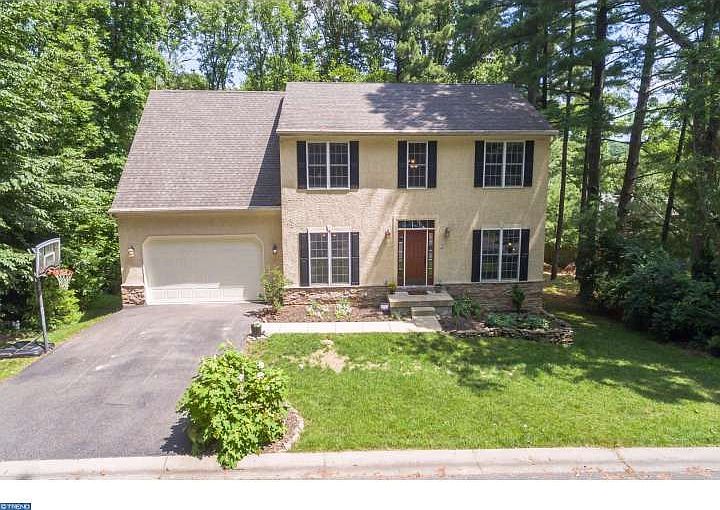 1st image of 12 White Clay Dr