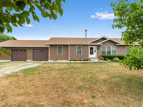 1066 Vulcan Ave NE, Solon, IA 52333