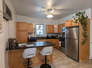 231 Charles St #11, Cambridge, MA 02141
