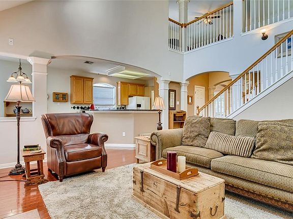 5th image of 1017 Savanna Ln