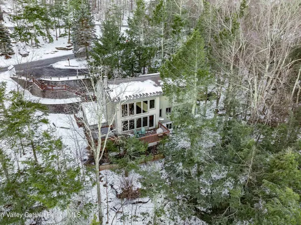 30 The Loop, Windham, NY 12496