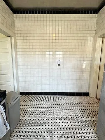 816 State St #A — Photo 13