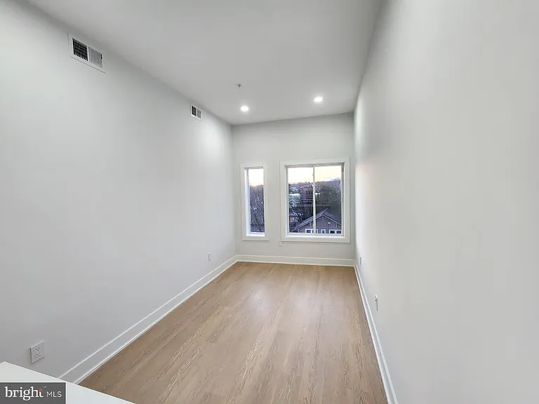 4905 Georgia Ave NW #403 — Photo 18