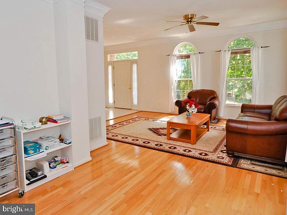 4th image of 8900 Garden Stone Ln