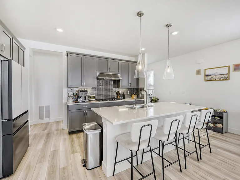 17883 W 93rd Pl — Photo 5