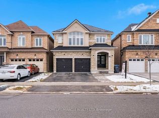 71 Skyvalley Dr, Brampton, ON L6P 3B7