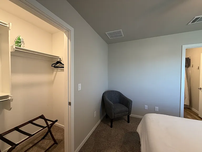 2608 Winfield Ave — Photo 14